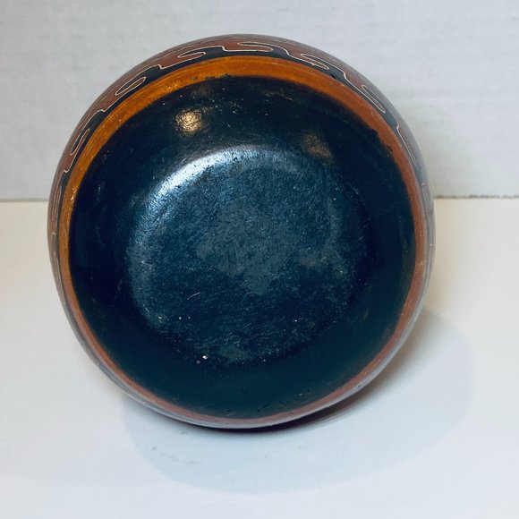 Pottery Jar Pot Vase Primitive Monkey Chimp Handmade - Picture 4 of 4